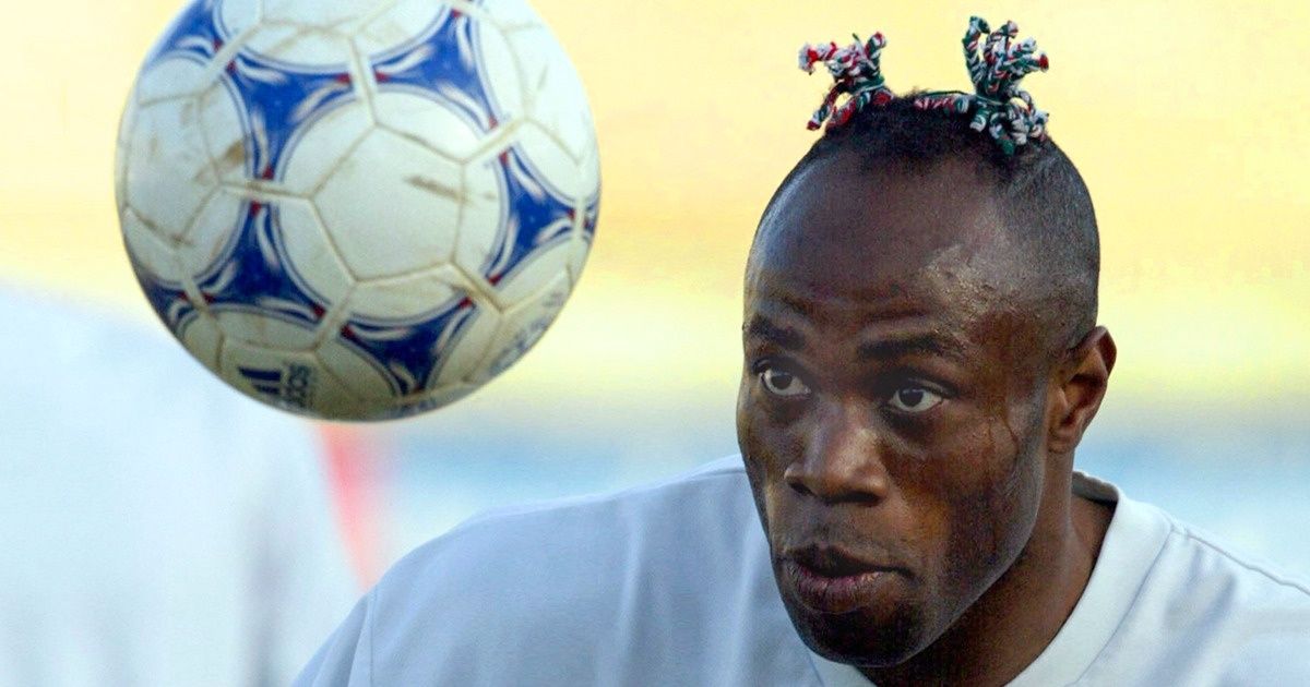 20 coupes de cheveux de footballeurs qui leur donnent un look vraiment étrange ou ridicule !