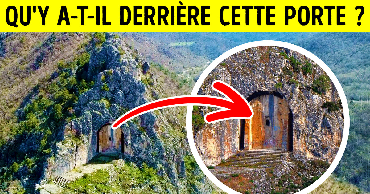 Personne ne sait ce qu’il y a derrière cette étrange porte ancienne Personne ne sait ce qu’il y a derrière cette étrange porte ancienne
