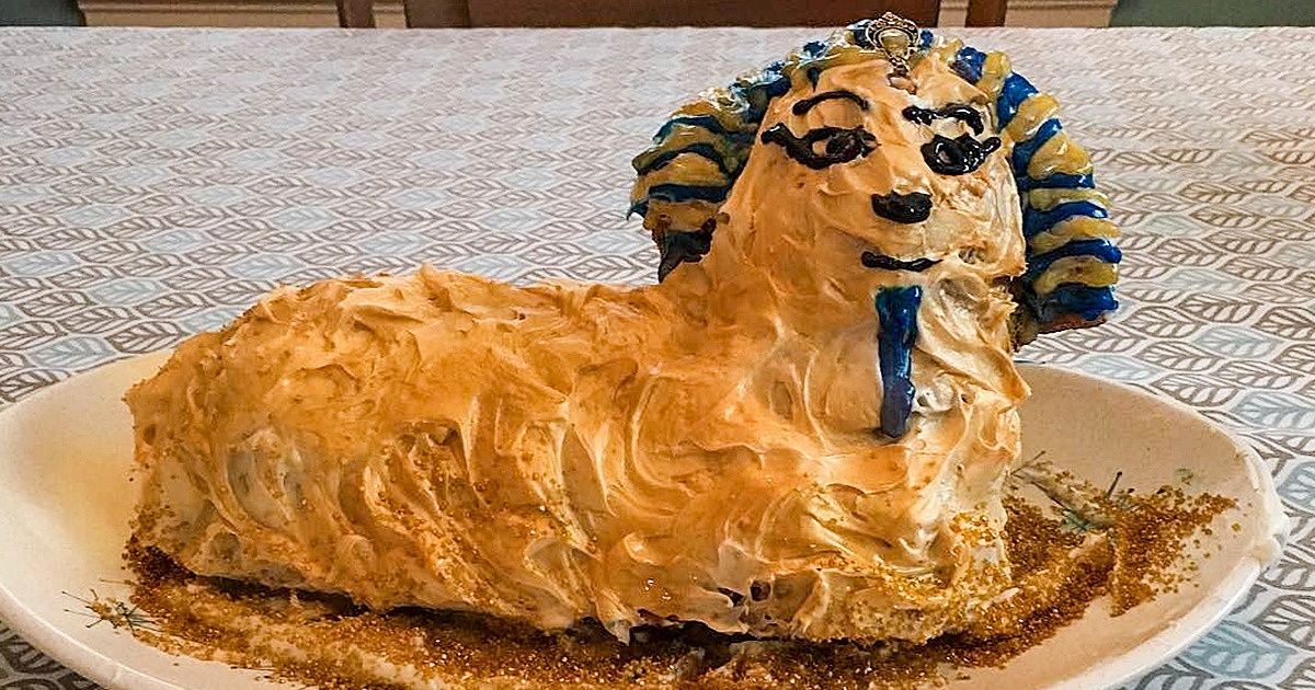 25 Gâteaux qui auraient dû être des œuvres d’art, mais qui ont seulement réussi à nous faire rire 25 Gâteaux qui auraient dû être des œuvres d’art, mais qui ont seulement réussi à nous faire rire