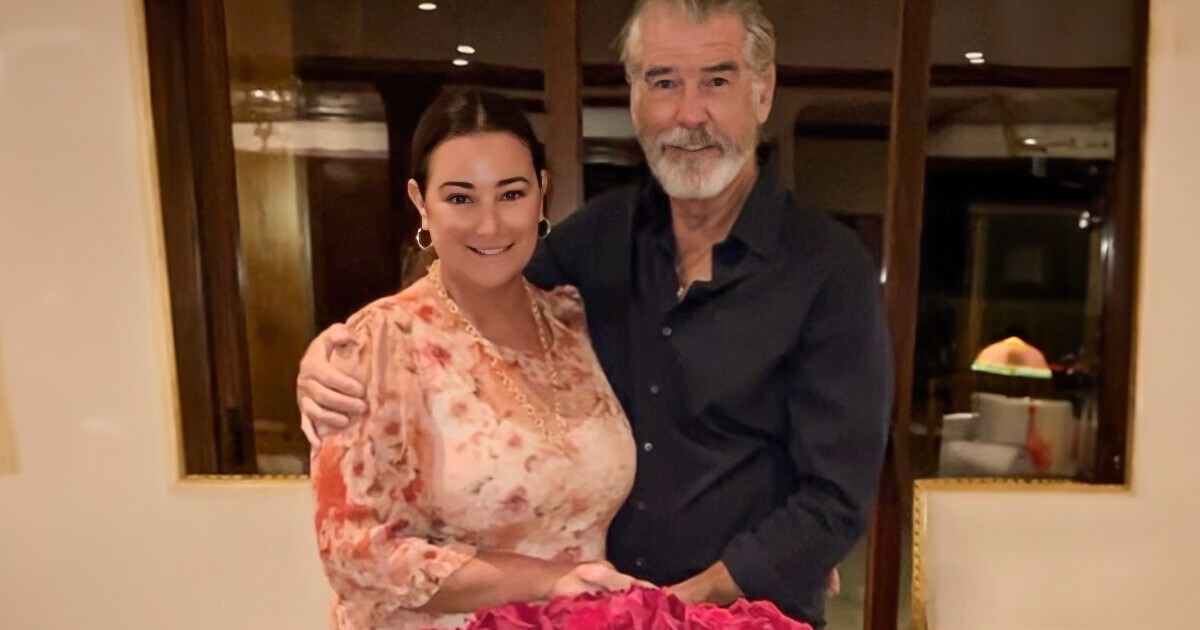 Après 29 ans d’union, Pierce Brosnan continue de faire des déclarations d’amour inspirantes à sa femme