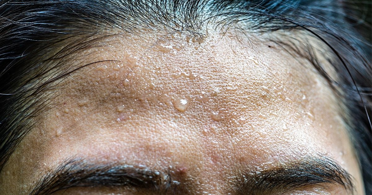 8 Raisons importantes révélées par une transpiration excessive 8 Raisons importantes révélées par une transpiration excessive