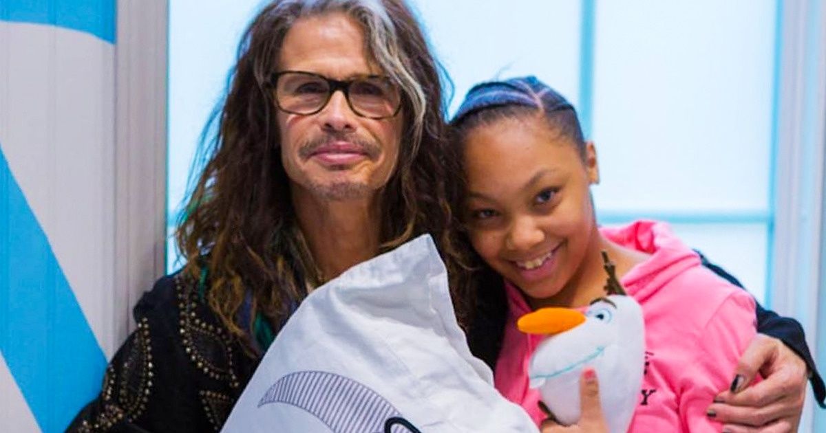 Steven Tyler a fondé un organisme qui vient en aide aux femmes et aux filles victimes de violences Steven Tyler a fondé un organisme qui vient en aide aux femmes et aux filles victimes de violences