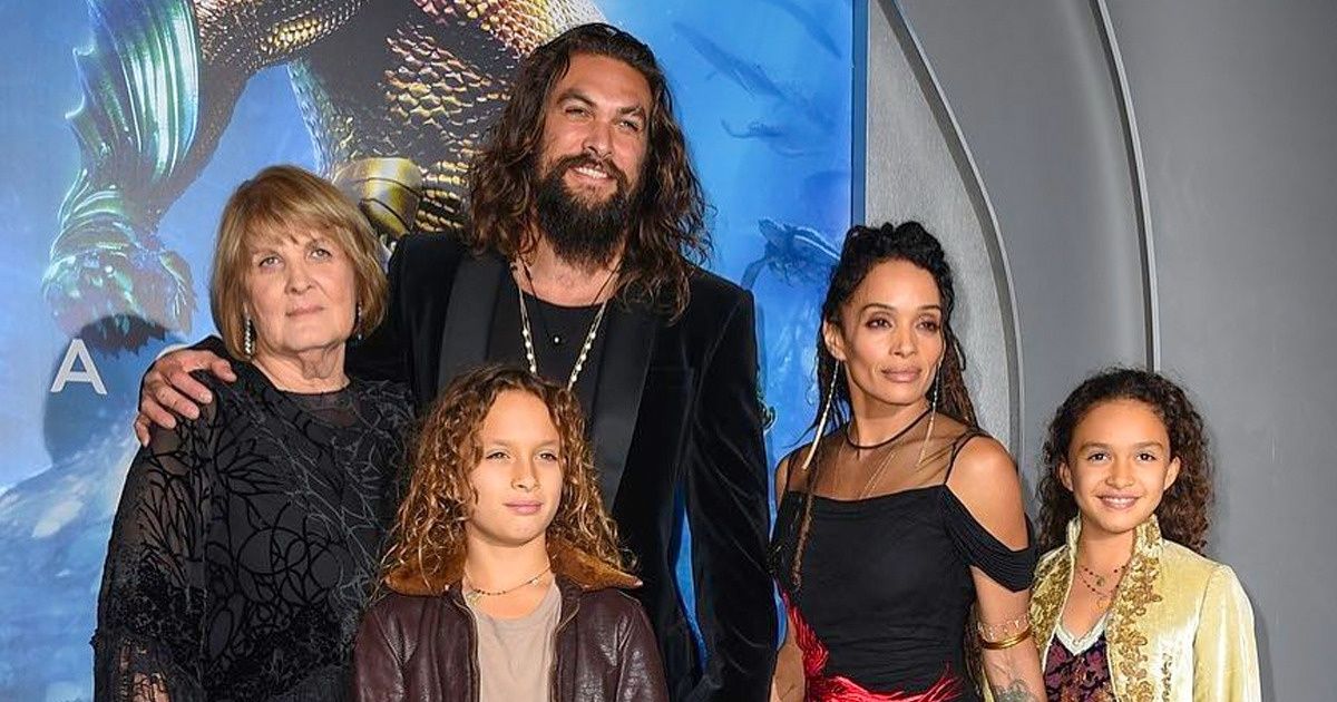 10 Artistes qui ont décidé d’accorder plus de temps à leur famille et se sont retirés des plateaux de tournage de façon définitive ou momentanée 10 Artistes qui ont décidé d’accorder plus de temps à leur famille et se sont retirés des plateaux de tournage de façon définitive ou momentanée