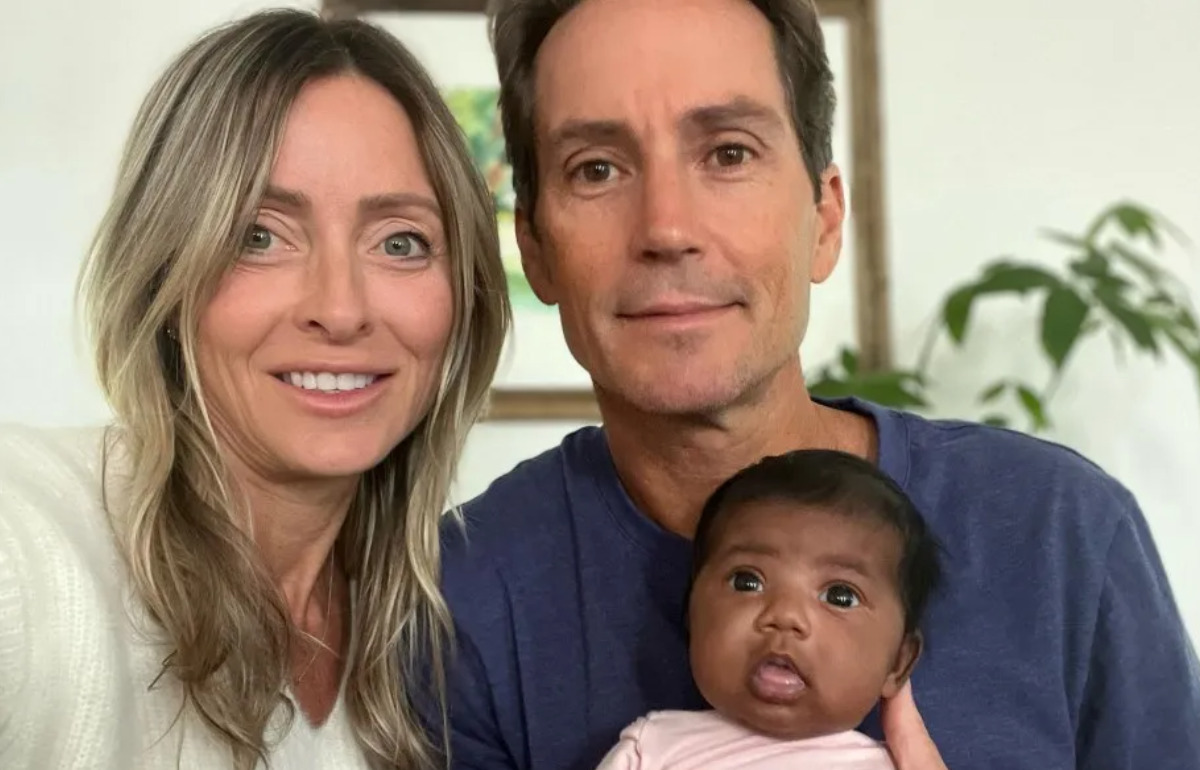 Une clinique de FIV implante le mauvais embryon : un couple découvre que leur bébé n’est pas génétiquement le leur Une clinique de FIV implante le mauvais embryon : un couple découvre que leur bébé n’est pas génétiquement le leur
