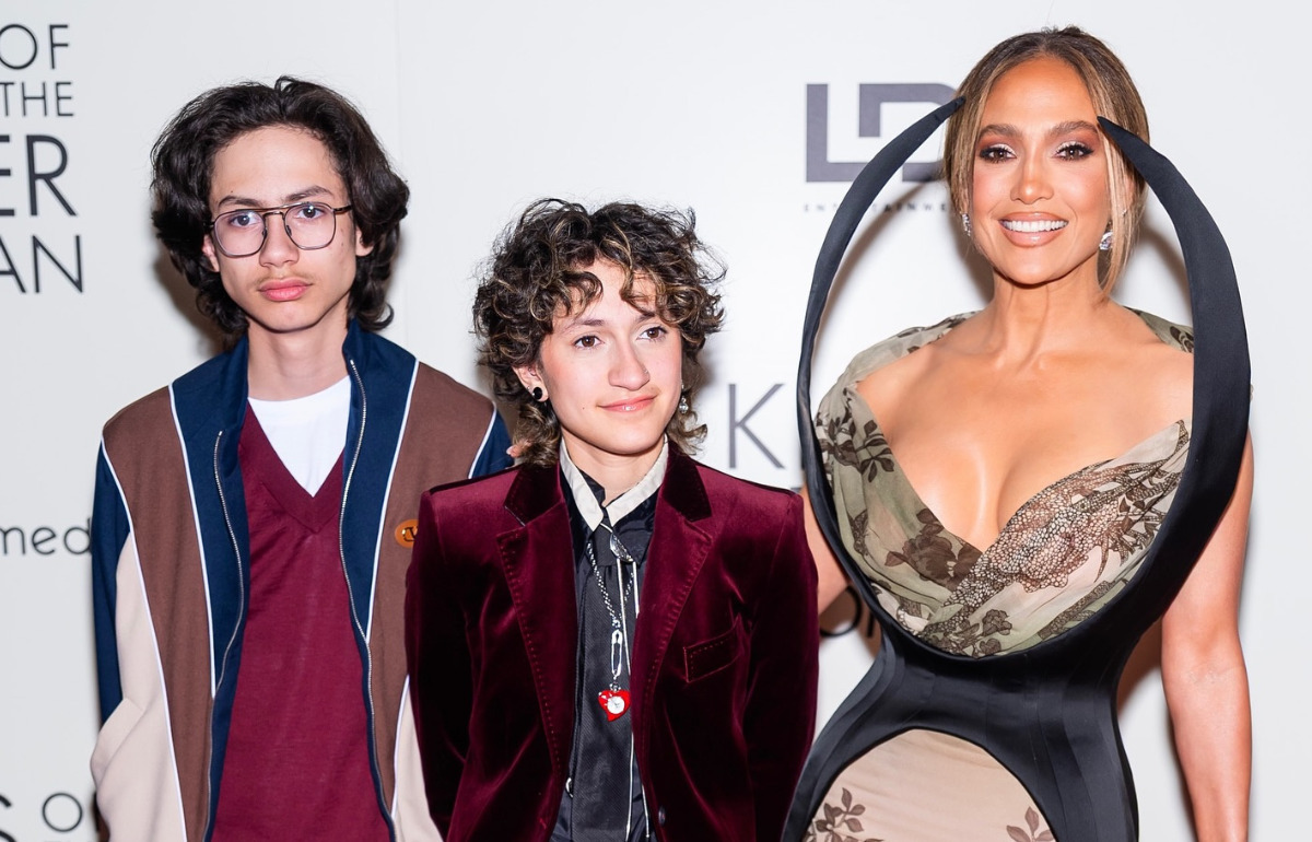 Les jumeaux de Jennifer Lopez acceptés dans 5 universités avec des bourses : la nouvelle qui divise les internautes Les jumeaux de Jennifer Lopez acceptés dans 5 universités avec des bourses : la nouvelle qui divise les internautes