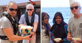 Richard Gere a apporté de la nourriture à 121 migrants secourus en Italie à bord d’un navire humanitaire, et nous trouvons son geste admirable