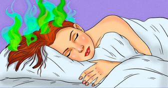 7 Raisons d’arrêter de dormir avec des cheveux mouillés